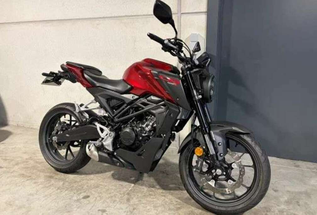 Honda CB125R top 125cc naked bike met tail tidy