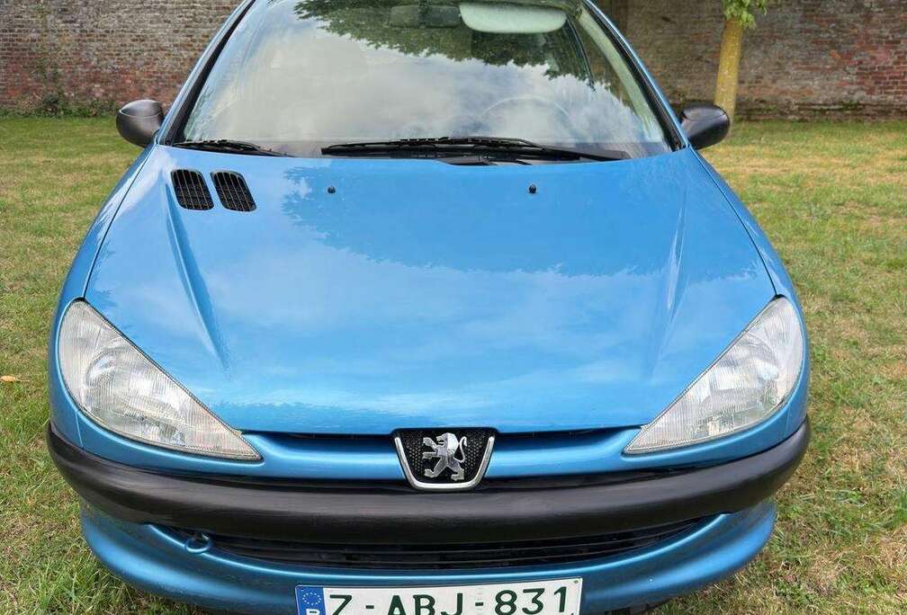 Peugeot 1.4i XR