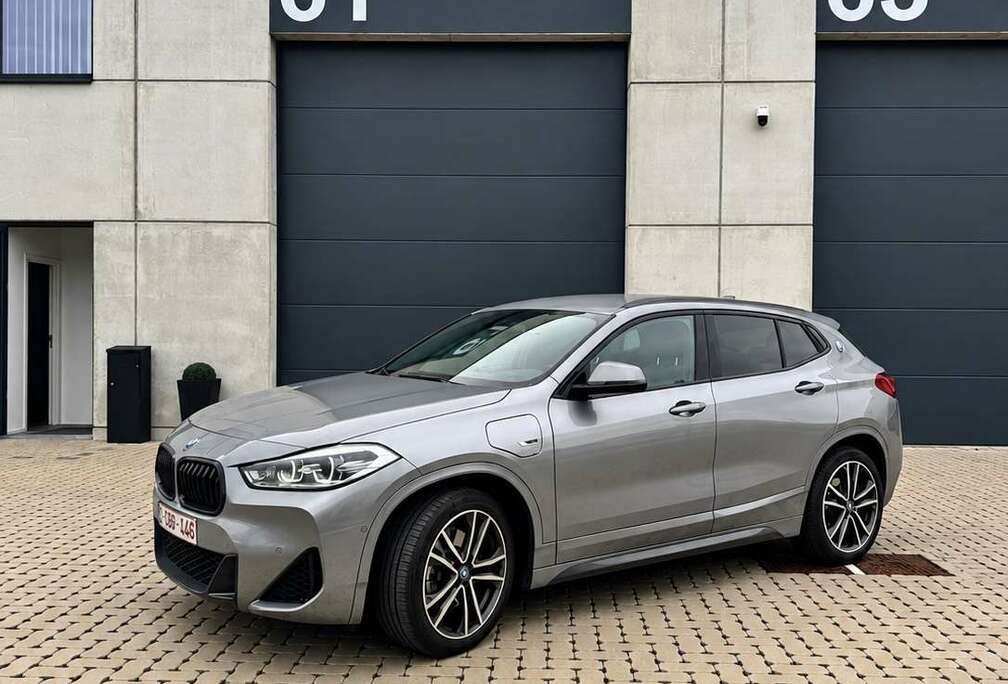 BMW xDrive25e Edition M Mesh