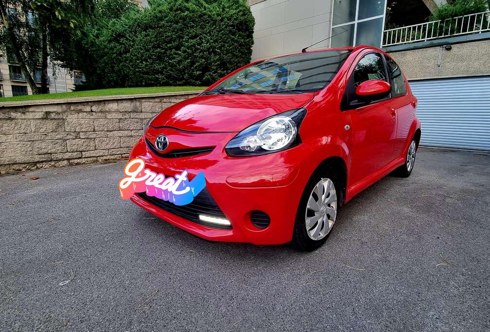 Toyota Aygo/automatique/2013/ LED