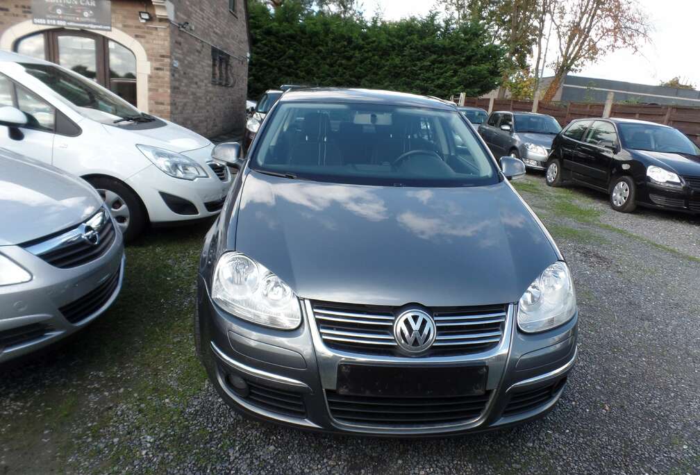 Volkswagen 1.6 CR TDi  DSG