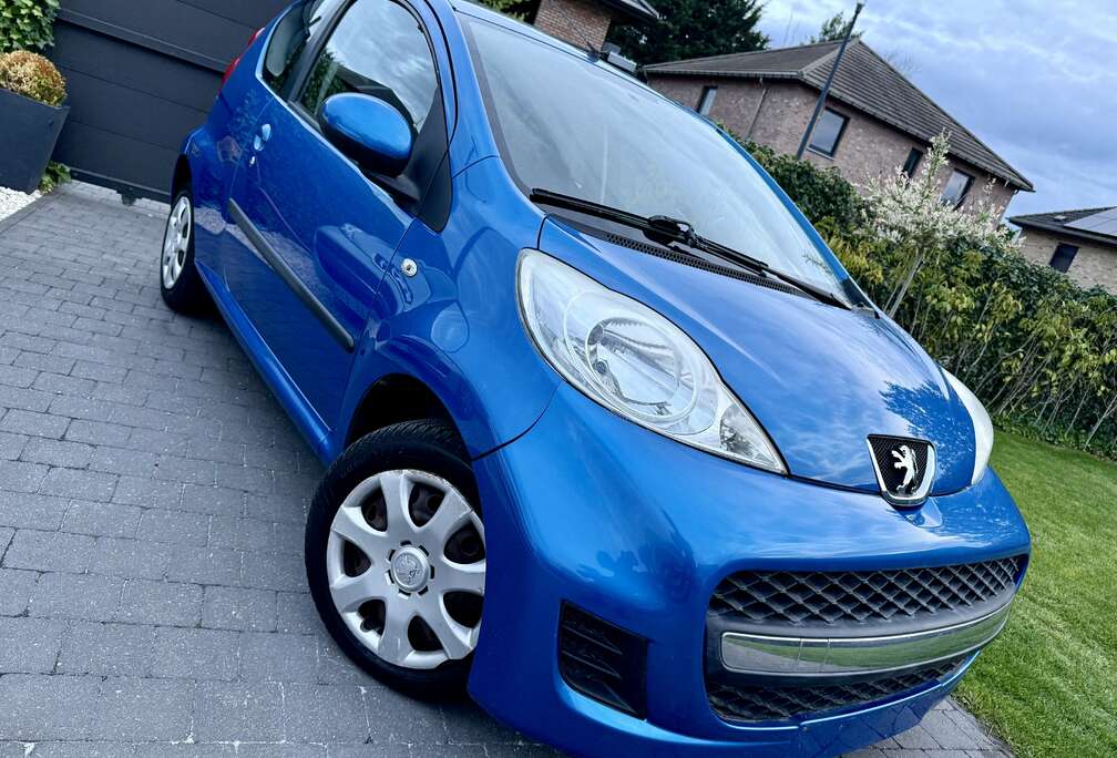 Peugeot 1.0i / Très Bel Etat / 83.000 km / Car Pass