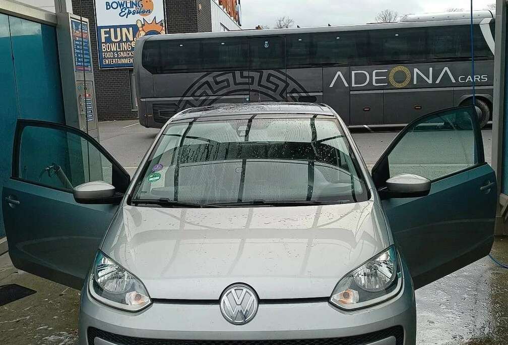 Volkswagen 1.0i Club