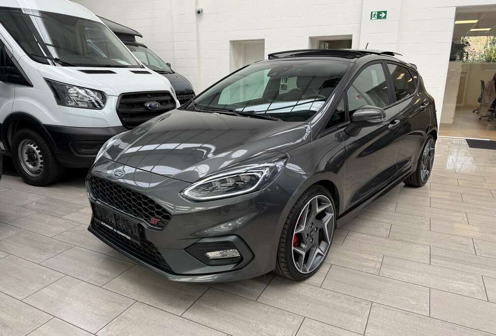 Ford ST Ultimate