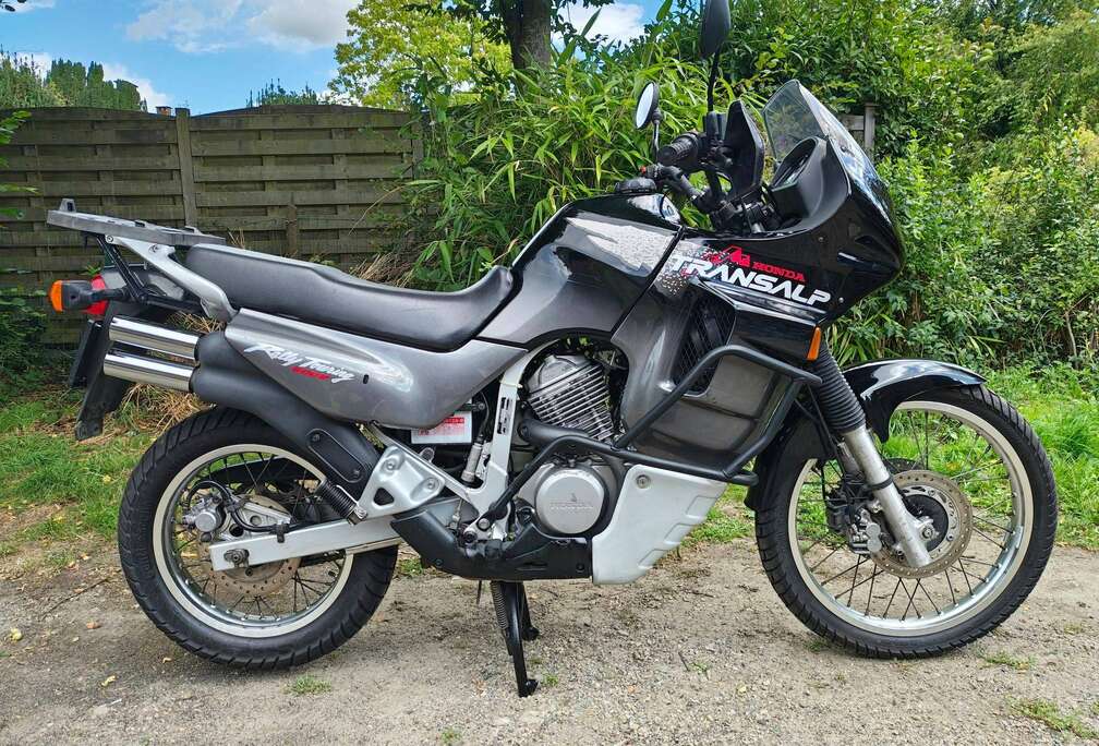 Honda Transalp 600 - *** CT + GARANTIE 1AN ***