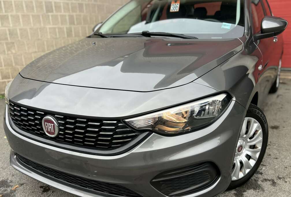 Fiat Tipo 1.4i Pop + CLIM + NAVI + CAR-PASS