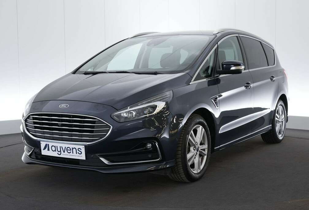 Ford 2.0 TDCi Titanium LED GPS PDC CAM Keyless BLIS Ver