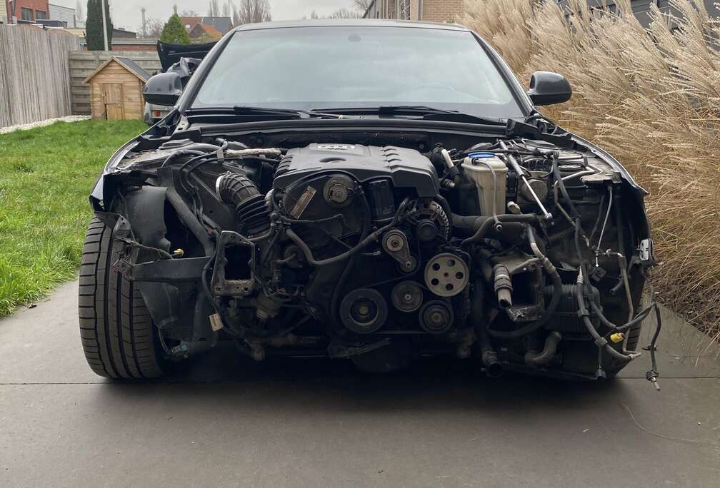 Audi A4 2.0 TFSI quattro S line Sportpaket (plus)