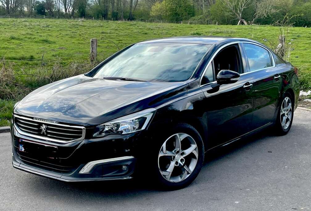 Peugeot 1.6 BlueHDi Allure S Full options