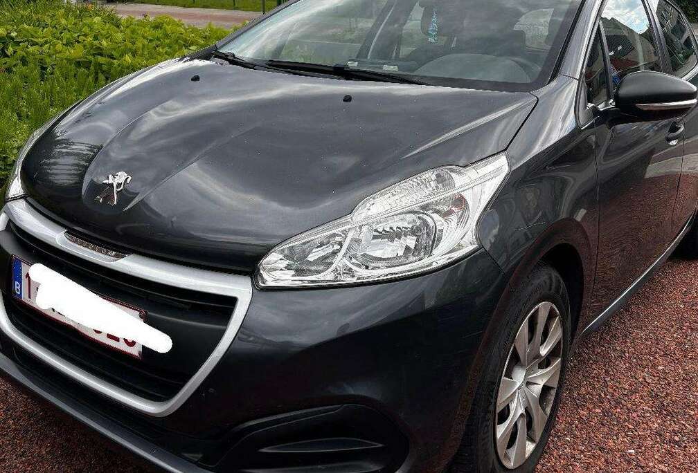 Peugeot 208 1.2i PureTech Allure