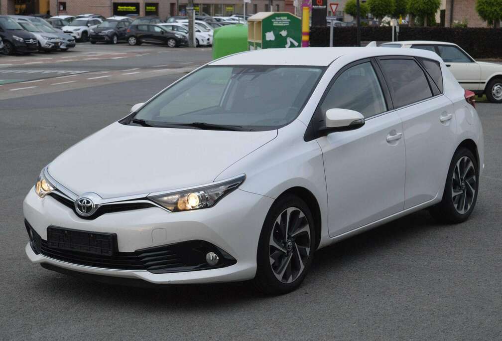 Toyota Auris 1.6 D-4D Dynamic