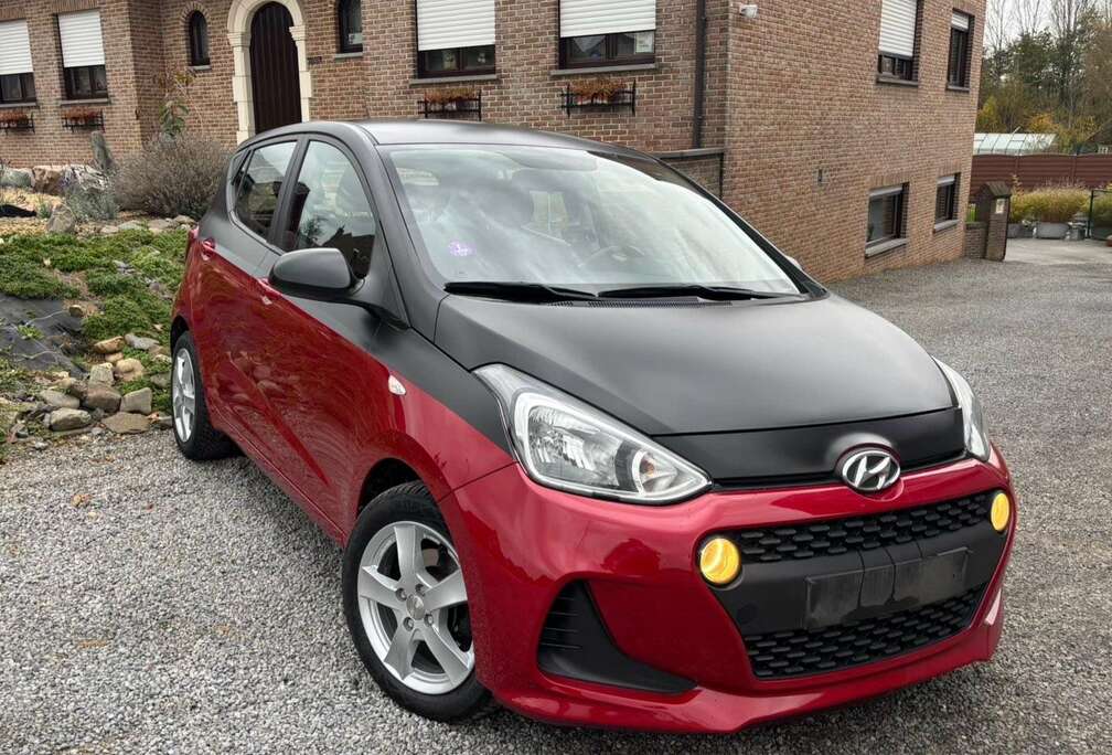 Hyundai  1.0 YES  Hyundai I10  Sport  104.177 KM