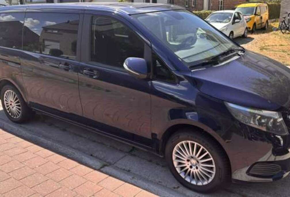 Mercedes-Benz V 220 CDI LWB