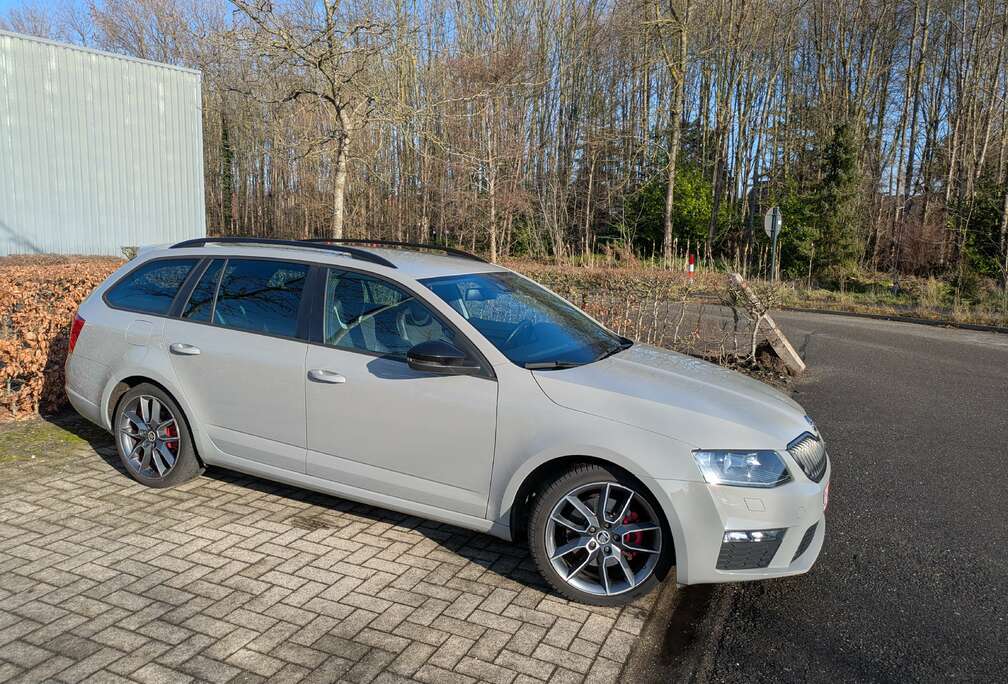 Skoda Octavia Combi 2.0 TDI (Green tec) RS