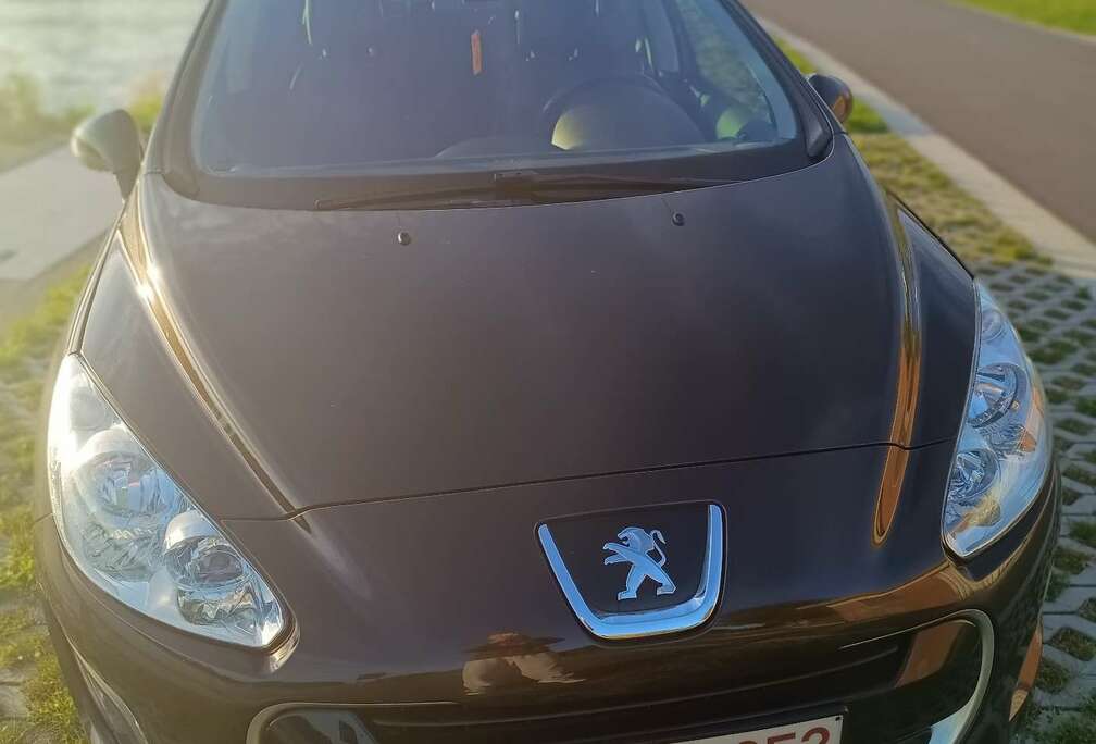 Peugeot SW e-HDi FAP 110 Stop&Start Allure