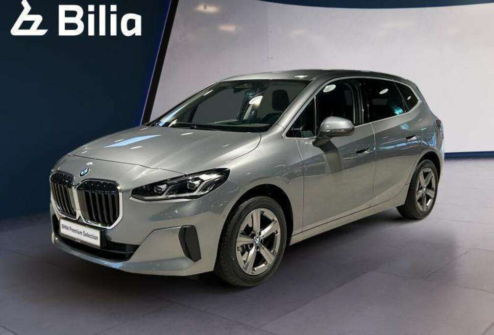 BMW 218i ActivTourer advantage