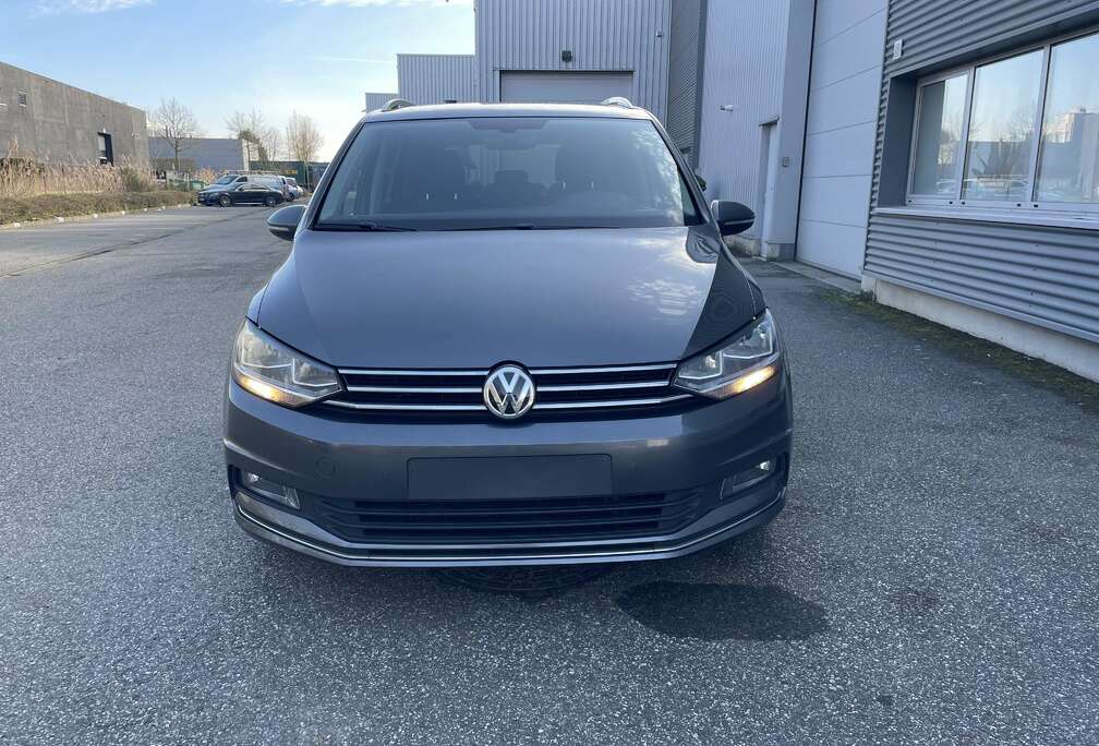 Volkswagen Touran 1.6 TDi SCR Highline*NAVI*PDC*CLIMA*