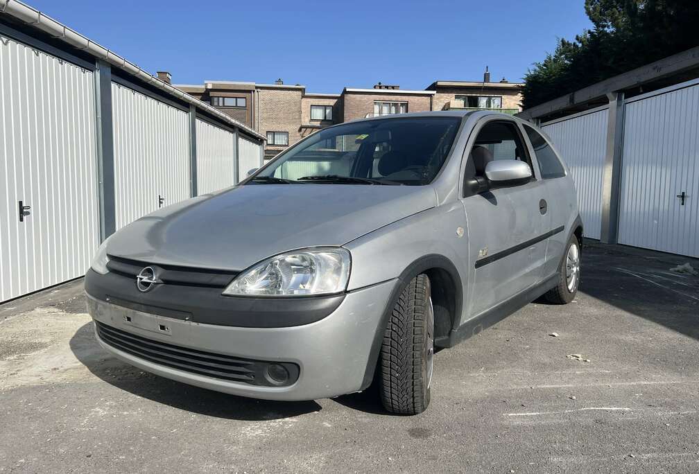 Opel 1.2i XE 16v Sport