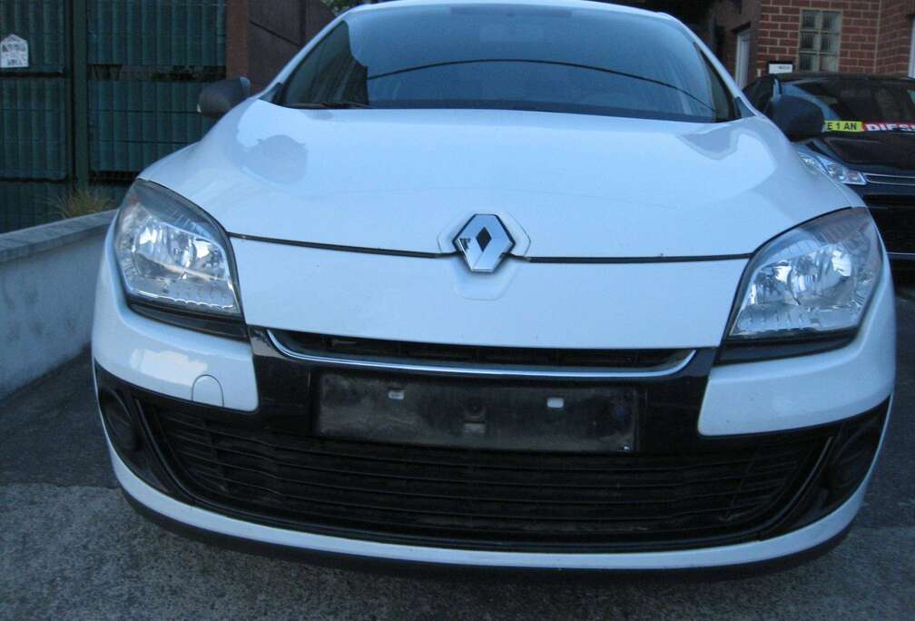 Renault 1.6i essence 44.670km Clim Ct ok Garantie 1 an