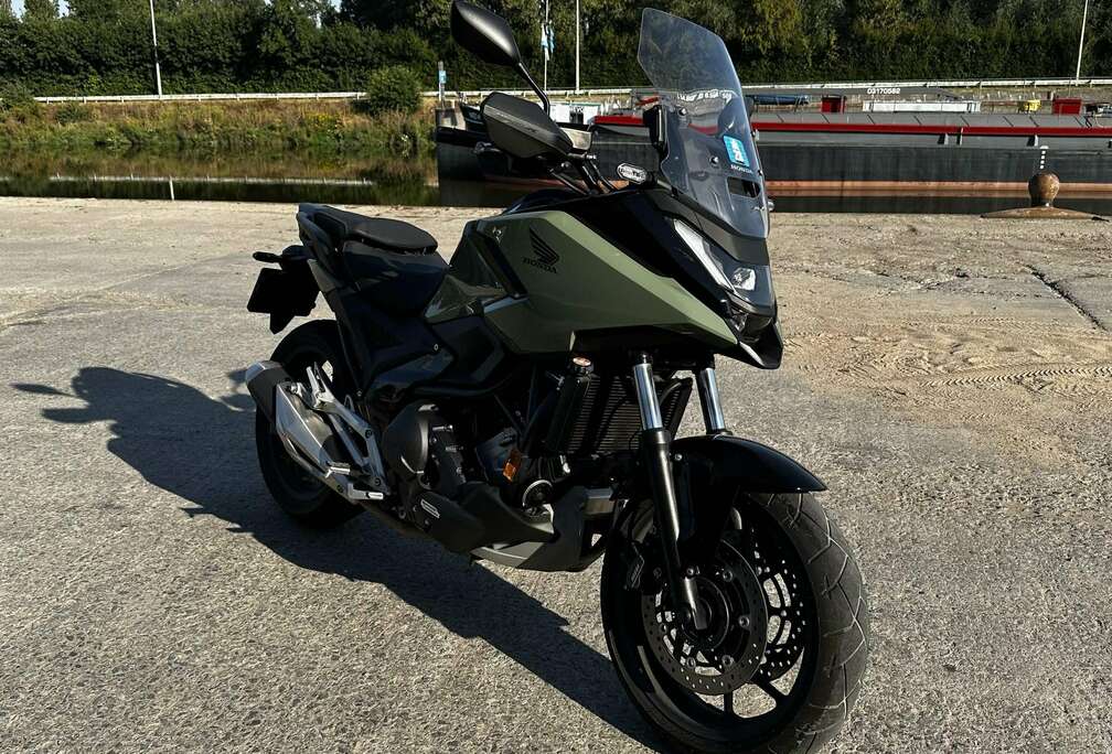 Honda X DCT