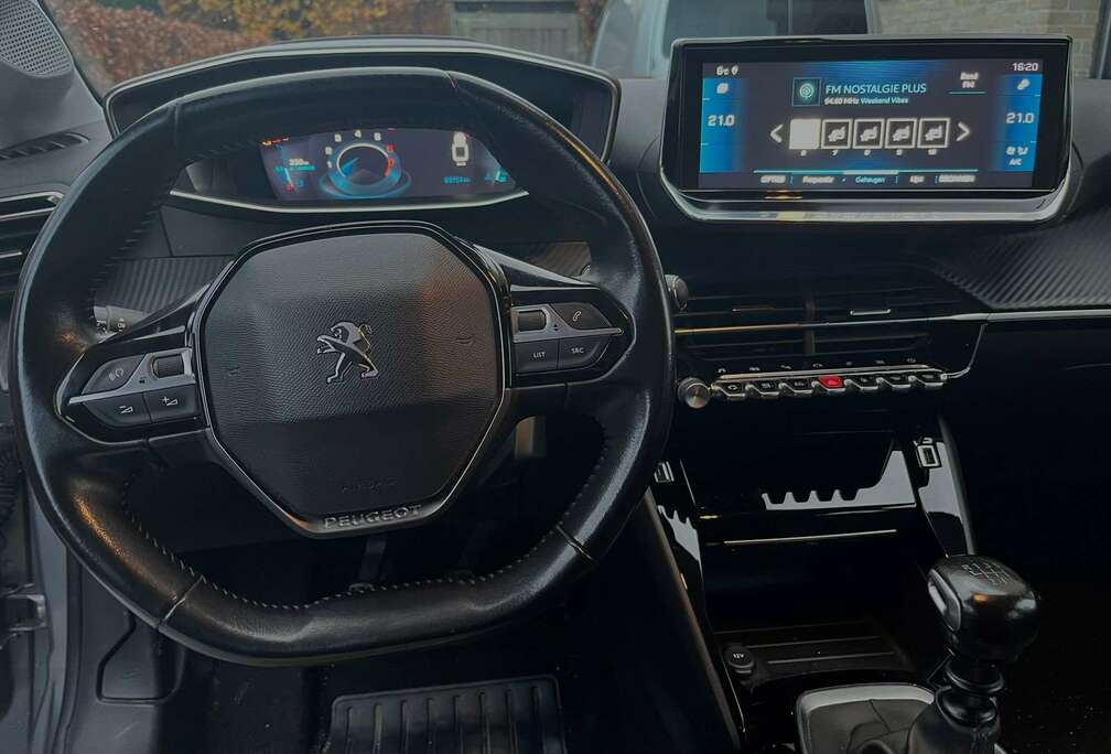 Peugeot 208 PureTech 75 Active