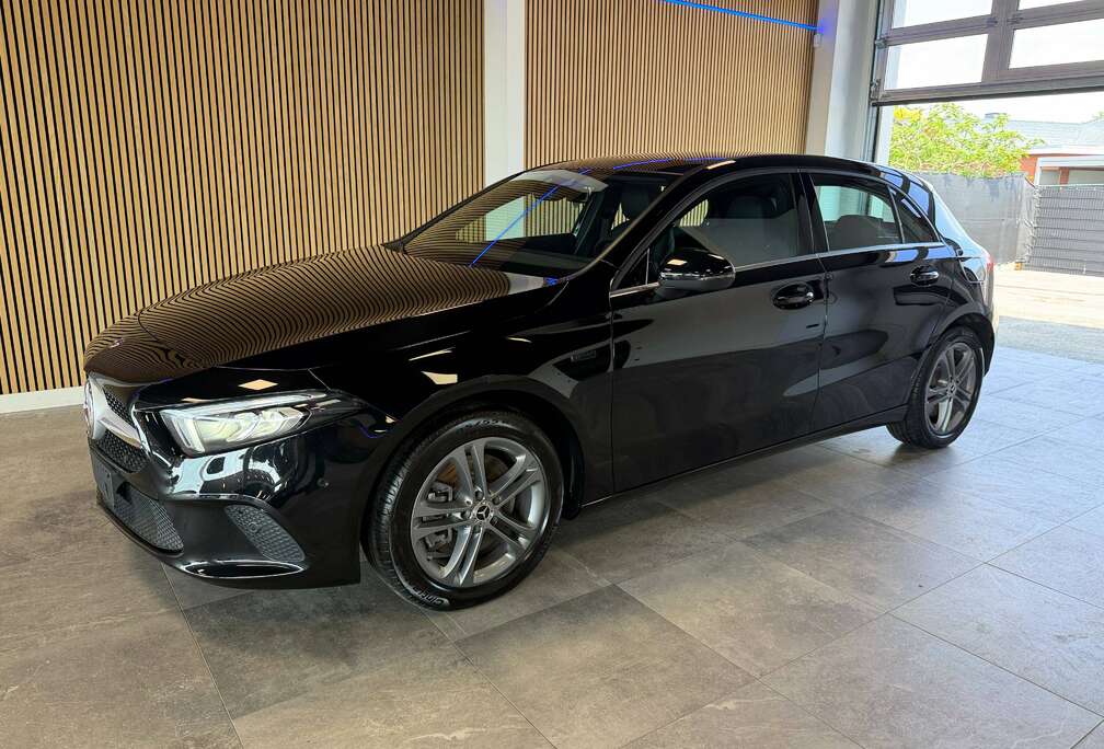 Mercedes-Benz A 250 e PHEV Business Solution (EU6AP) pano-1ste eigenaar-leder zetels