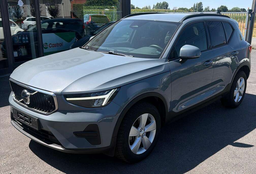 Volvo XC40 2.0 B3 MHEV Core DCT Core