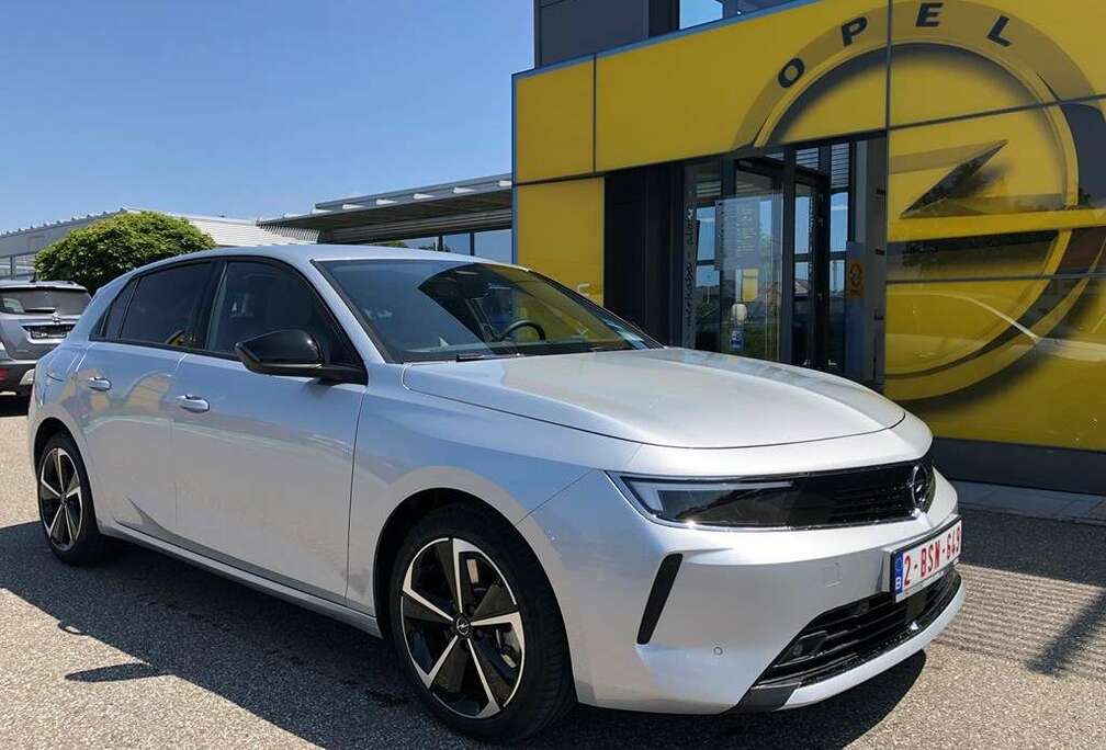 Opel Demowagen Hybrid 180pk