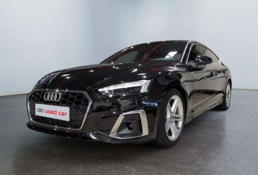 Audi S-LINE * FAIBLE KMS * BOITE AUTO * CAMERA