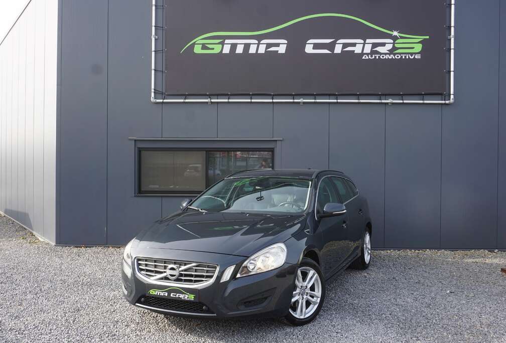 Volvo V60 1.6 D2 Momentum-Aut-Navi-CruiseC-Garantie *