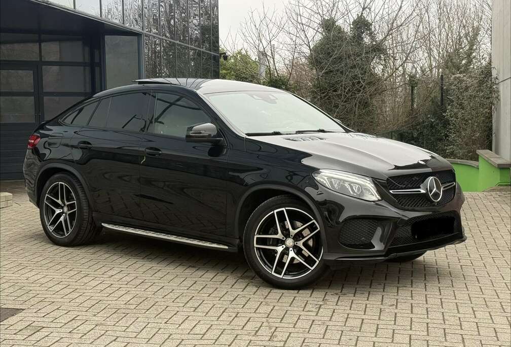 Mercedes-Benz Coupé d 4-Matic AMG PACK/EURO6/FULL OPTION