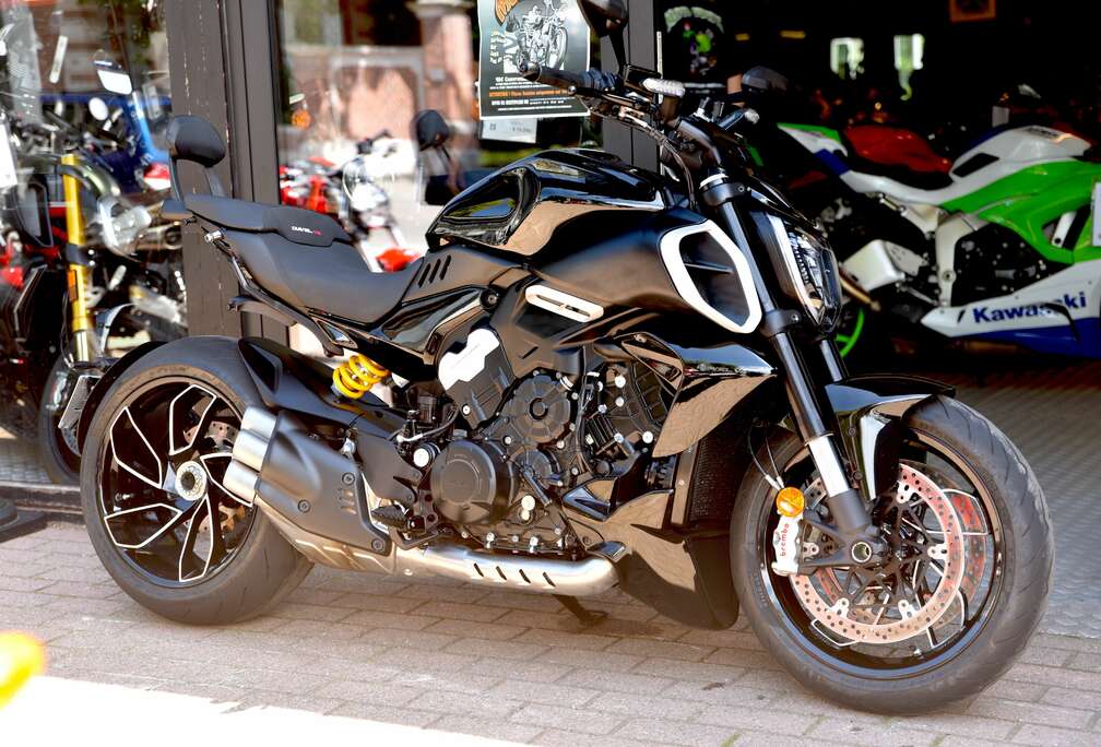 V4 ***MOTO VERTE***