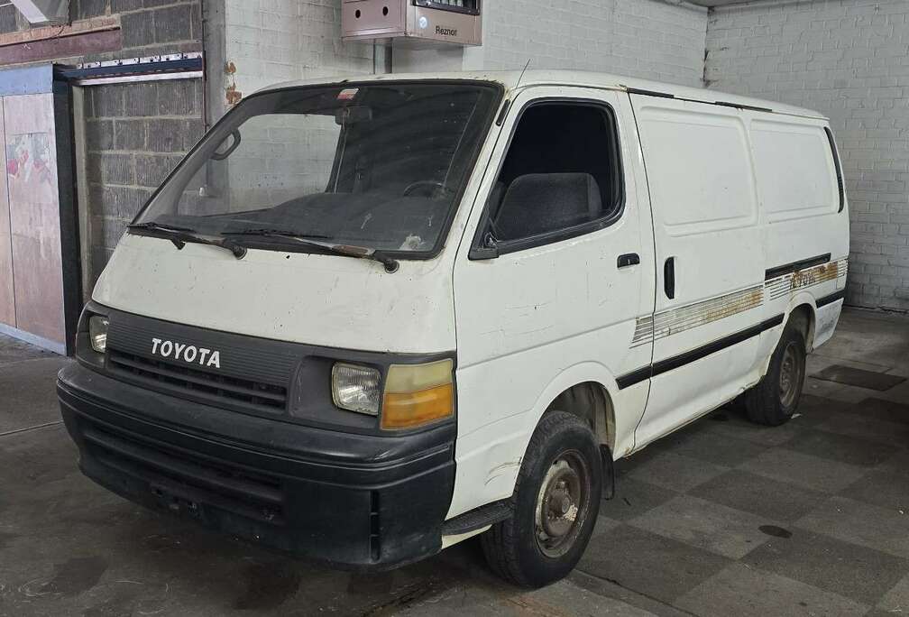 Toyota Hi-Ace Lang chassis