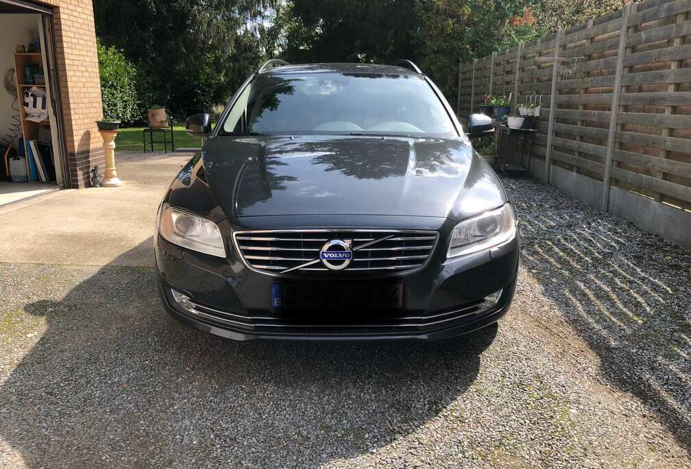 Volvo V70+D4+Momentum