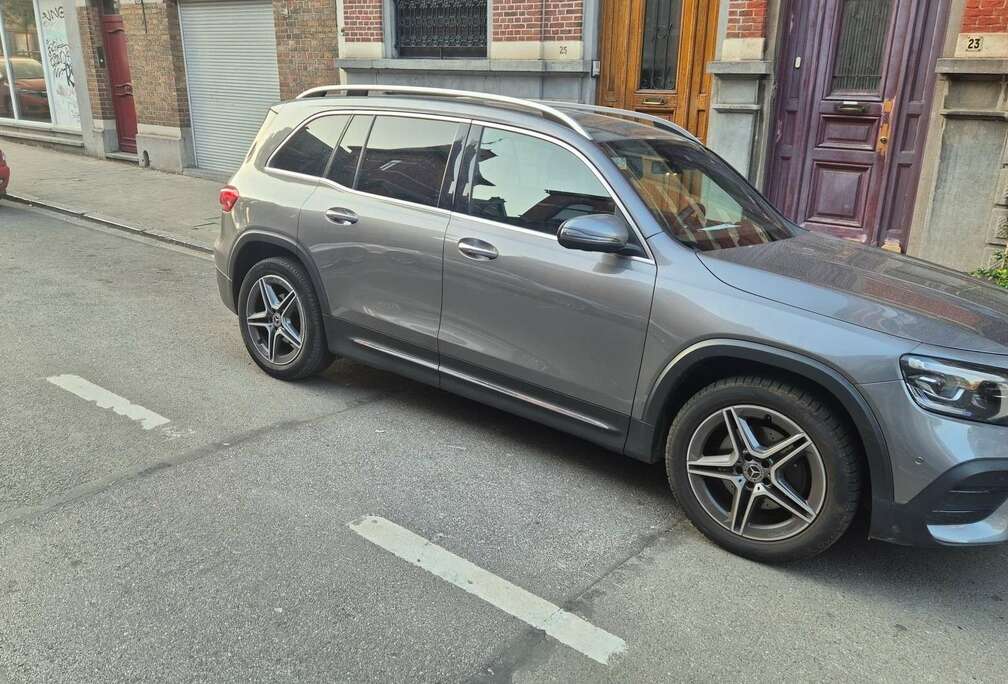 Mercedes-Benz d 8G-DCT AMG Line