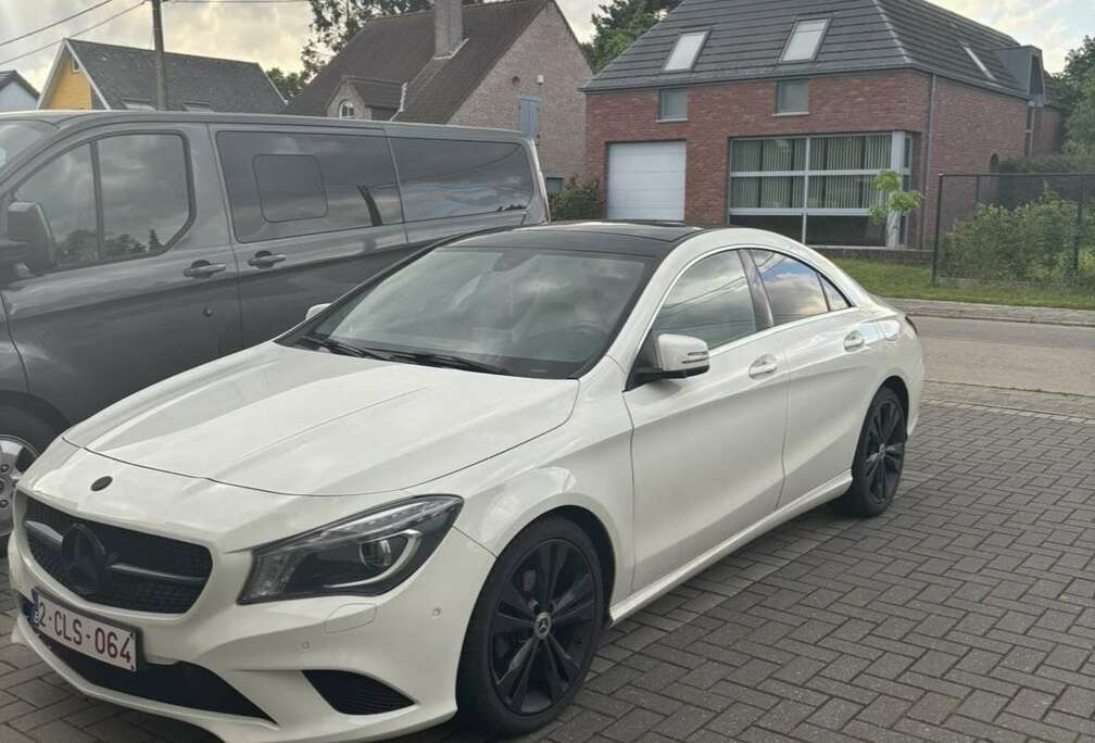 Mercedes-Benz 7G-DCT AMG Line