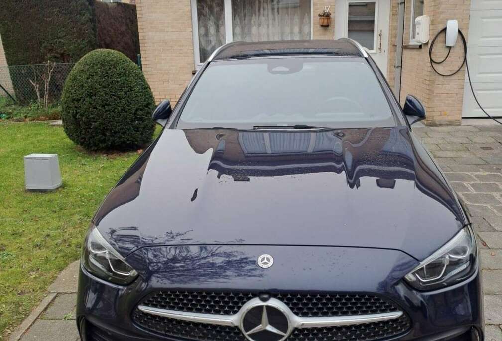 Mercedes-Benz T 9G-TRONIC AMG Line