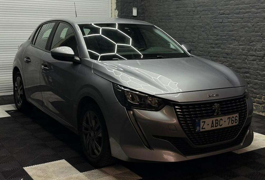 Peugeot 208 1.2i  Active Pack