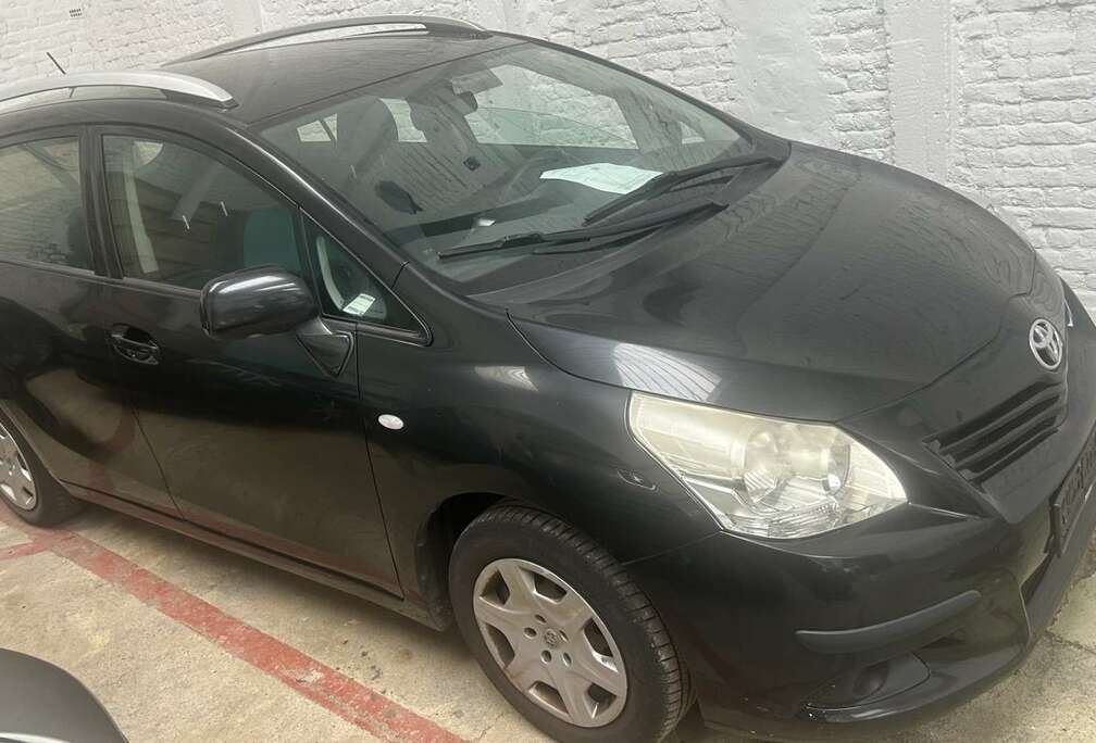 Toyota Verso 1.6i Comfort 5pl.