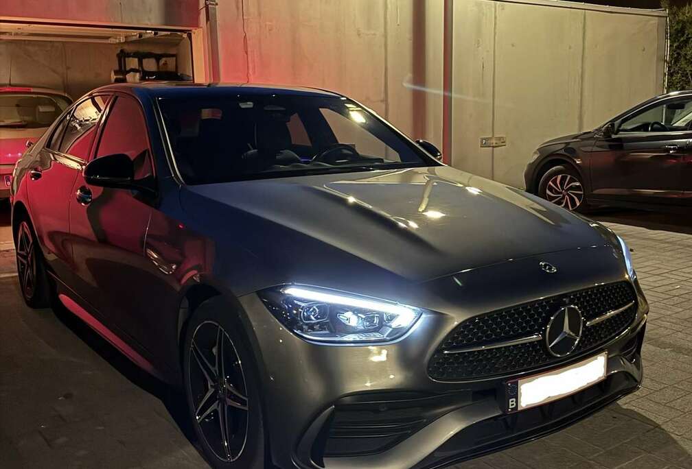 Mercedes-Benz C 300 e PHEV AMG Line (230 kW)
