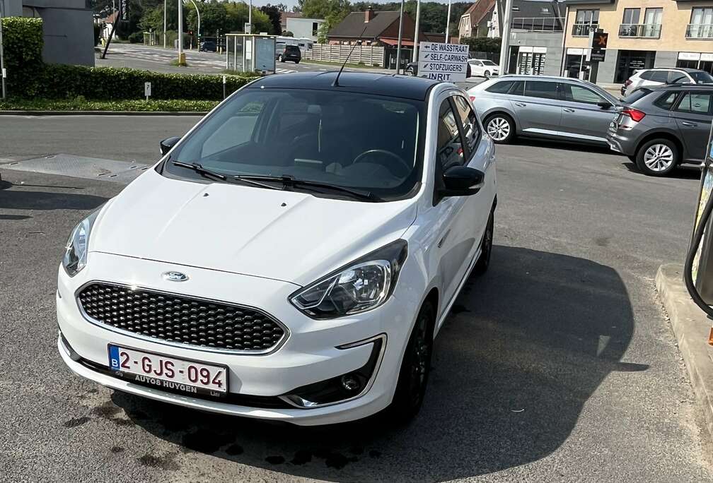 Ford Ka+ 1.2i Black Edition