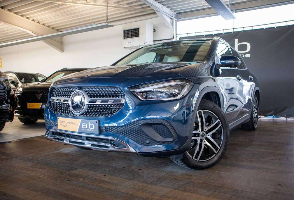 Mercedes-Benz E, PANO DAK., BURMESTER, LEDER, AMBIENT LIGHT, 360 CAMERA