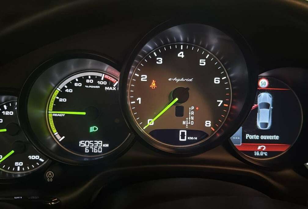 Porsche S e-Hybrid 3.0i V6 Tiptronic