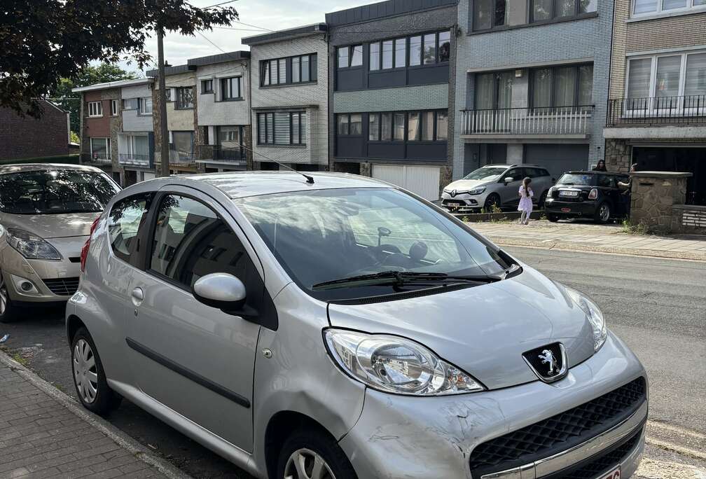 Peugeot 1.4 HDi Black & Silver Edition