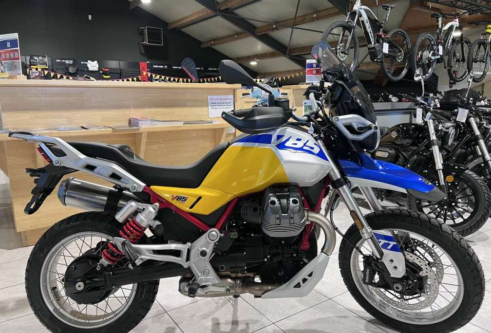 TT