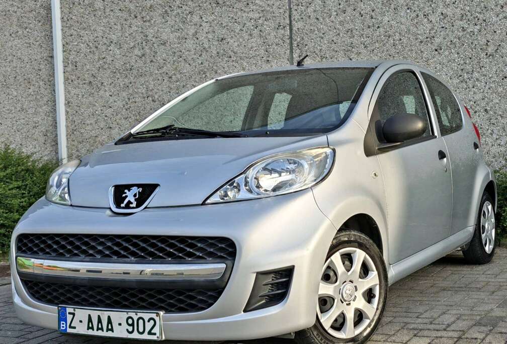 Peugeot 1.0i Essence Euro 5 Bluetooth 5 Portes Prete à immatriculer Garantie 12 Mois État Exceptionnel