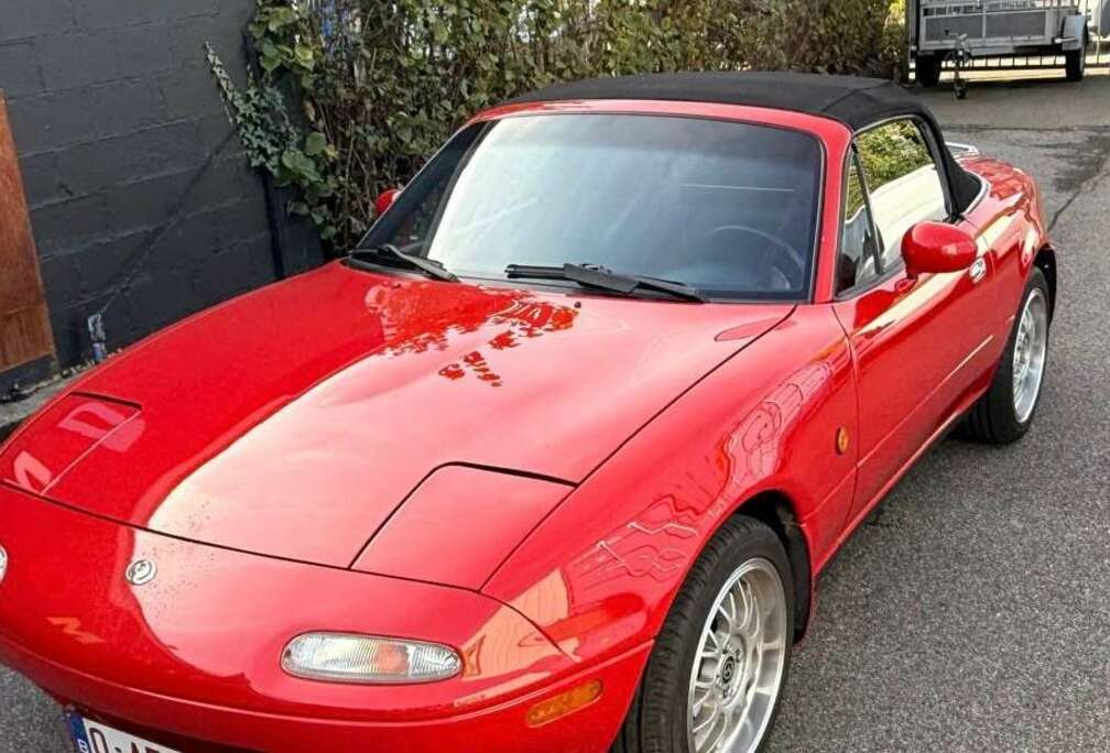 Mazda 1.8i 16v Si