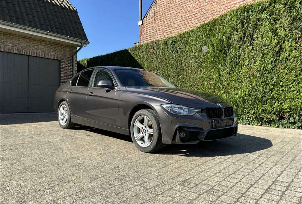 BMW 328i xDrive Sport-Aut. Luxury Line