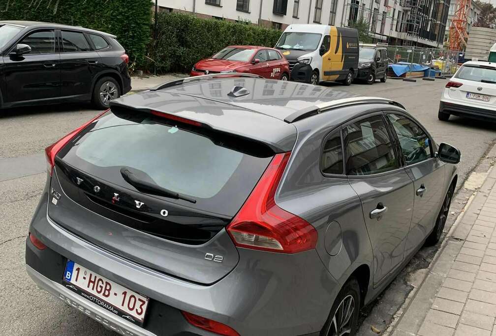 Volvo V40 Cross Country 1.5 T3 Momentum Geartronic