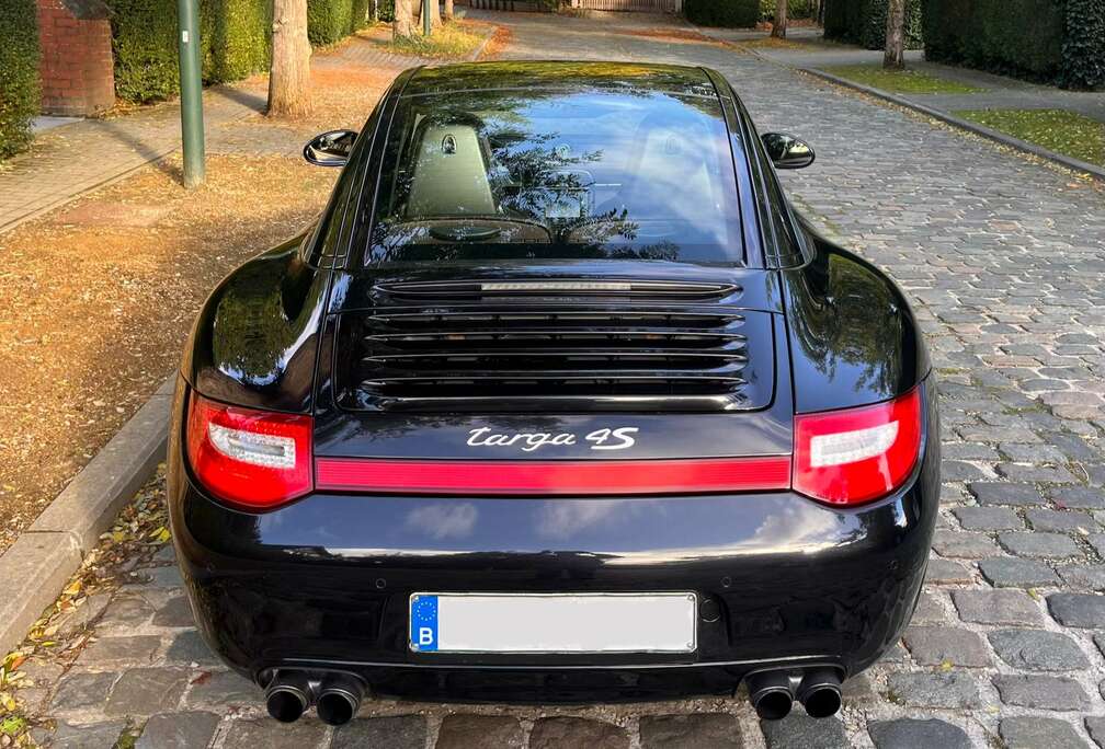 Porsche Targa 4S PDK
